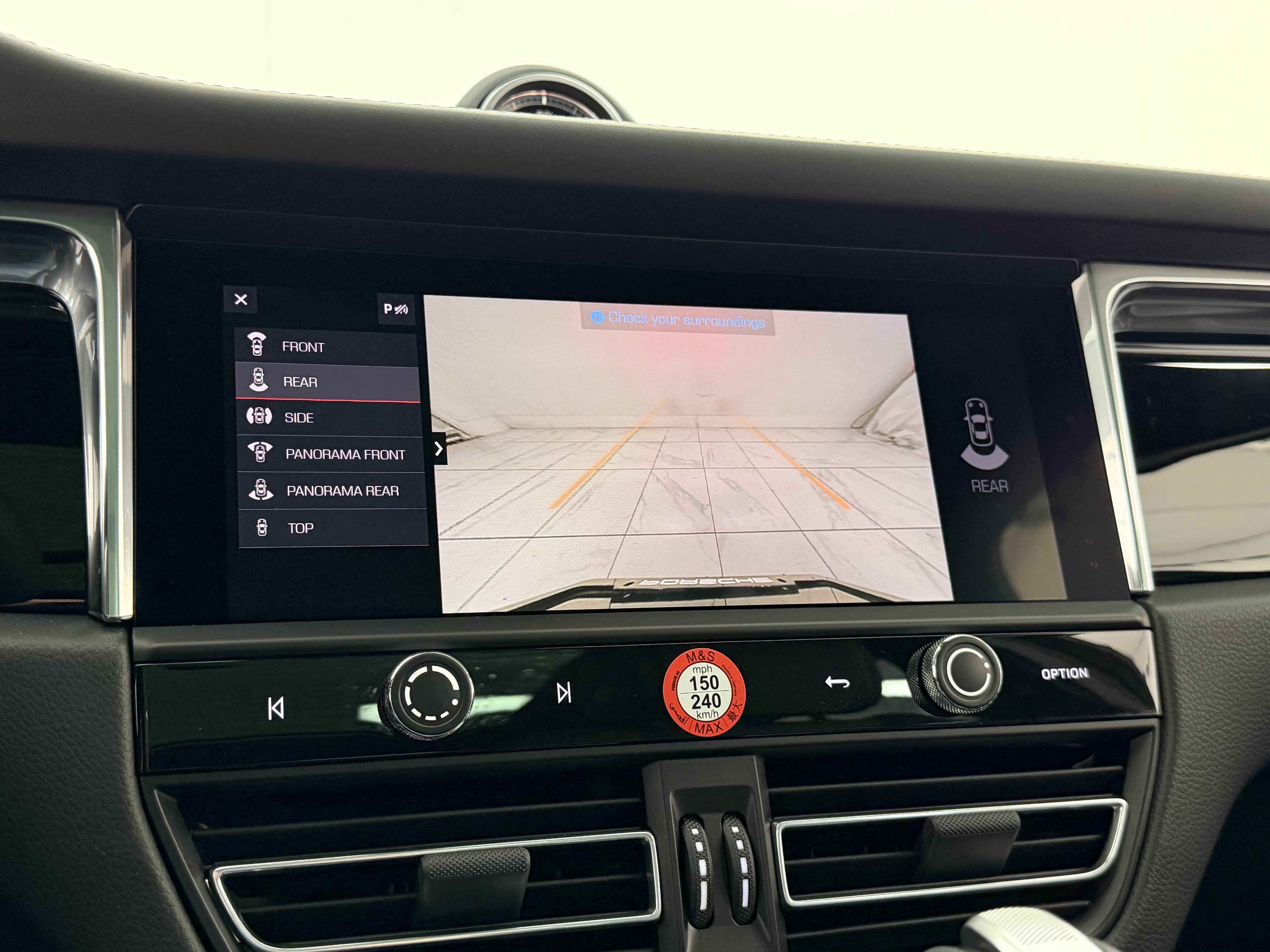 Certified 2026 Porsche Macan AWD/4WD image 45