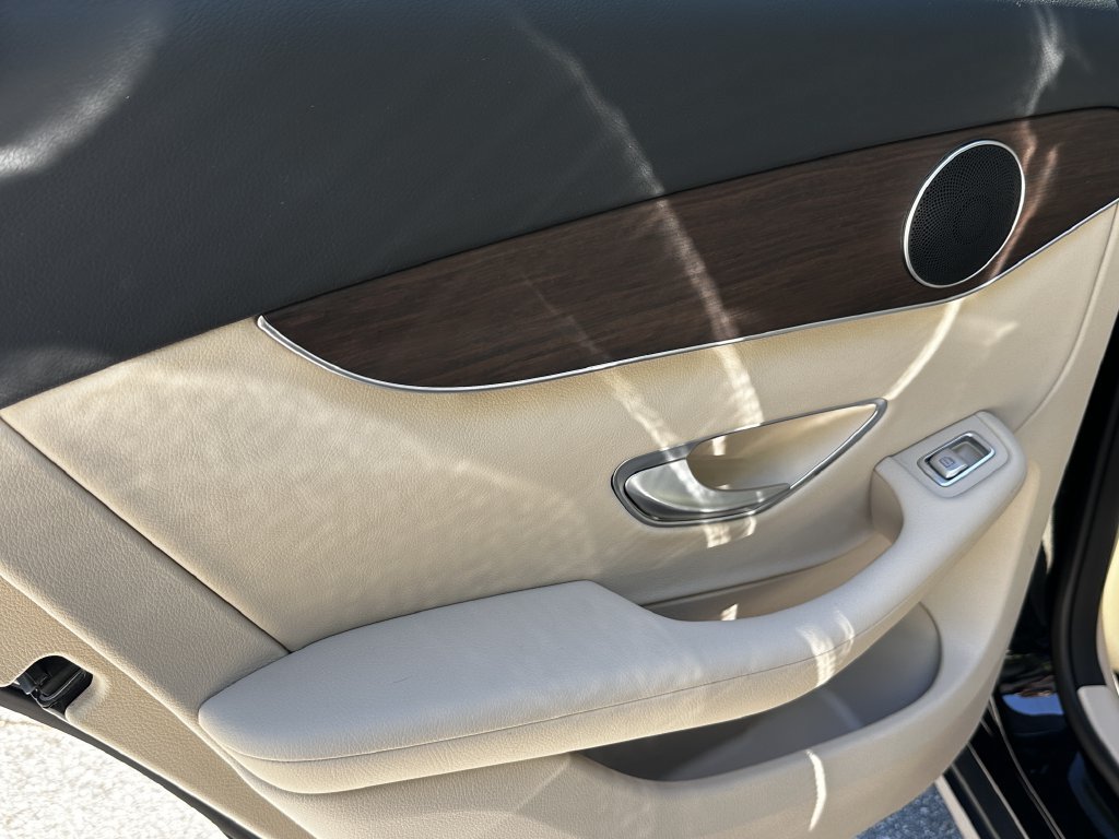 Certified 2022 Mercedes-Benz GLC 300 image 24