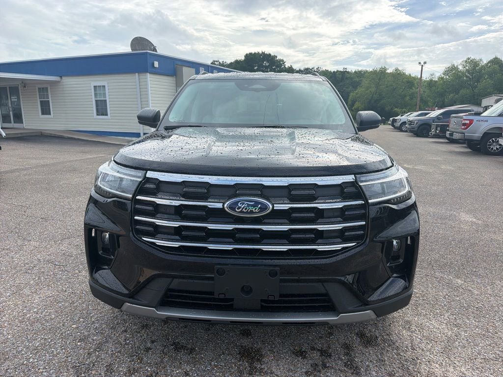 New 2026 Ford Explorer Active w/ Active Comfort Package RWD image 3
