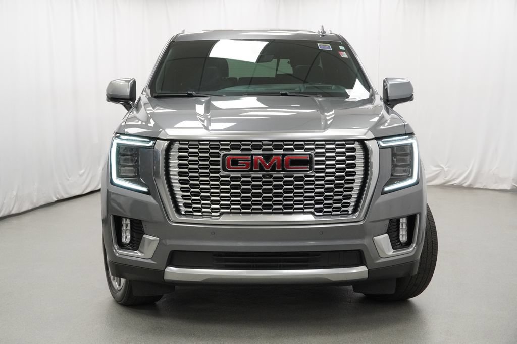 Used 2021 GMC Yukon XL Denali w/ Denali Premium Package AWD/4WD image 38