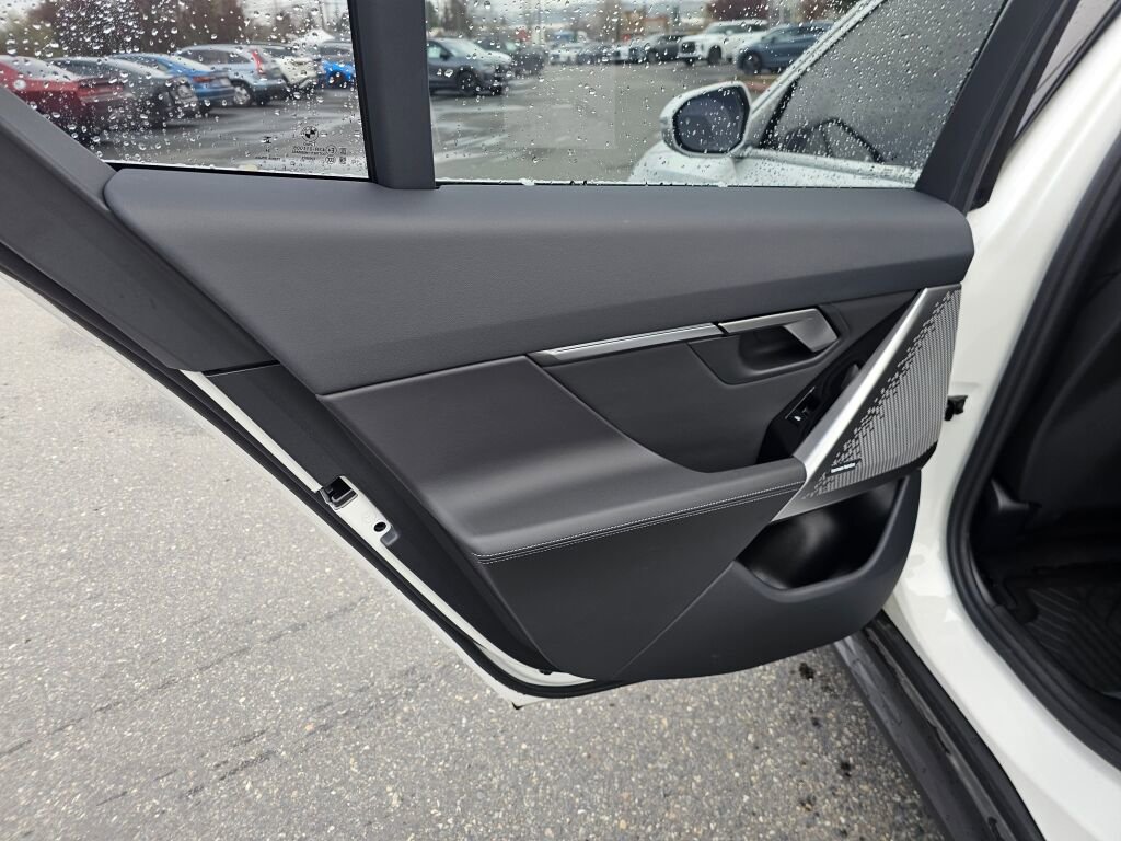 Used 2026 BMW 530i xDrive w/ Premium Package image 19