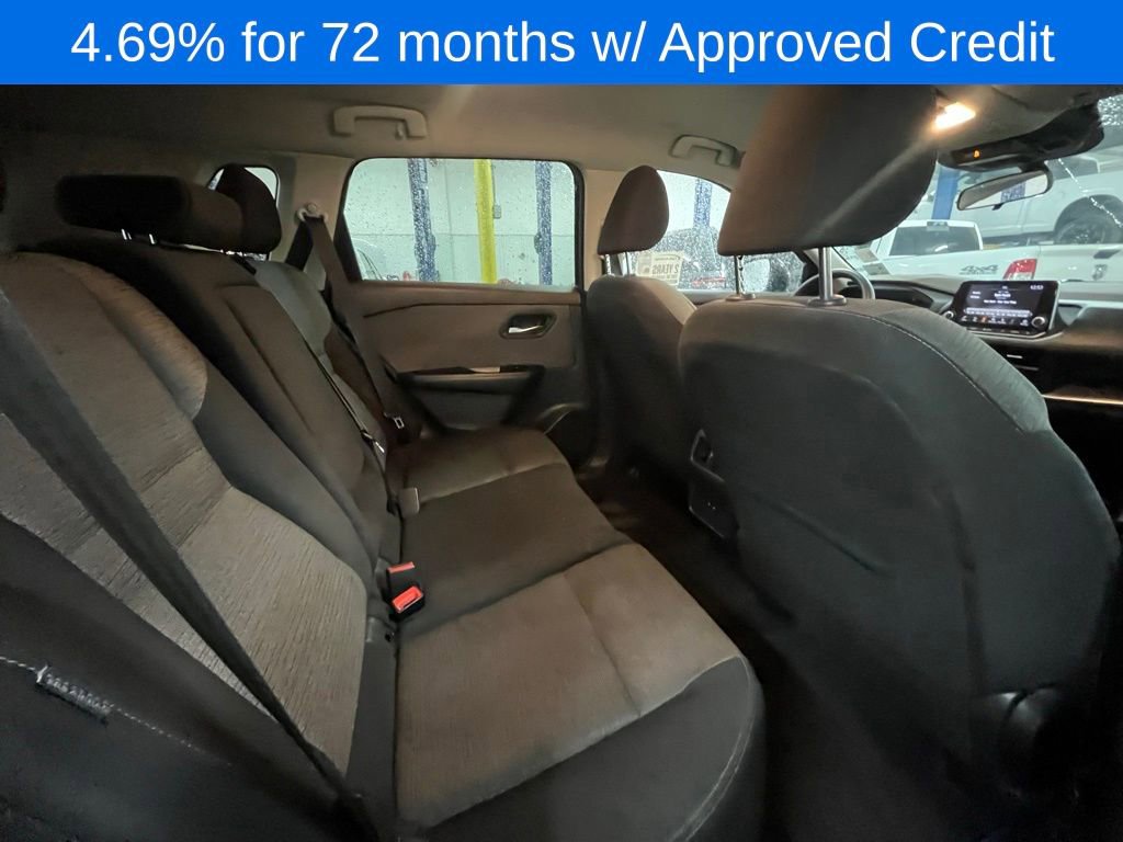 Used 2023 Nissan Rogue SV image 15
