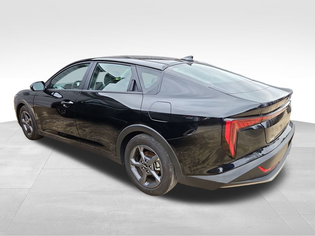 Used 2025 Kia K4 LXS image 4