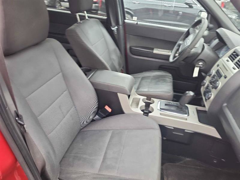 Used 2011 Ford Escape XLT w/ 201A Rapid Spec Order Code FWD image 12