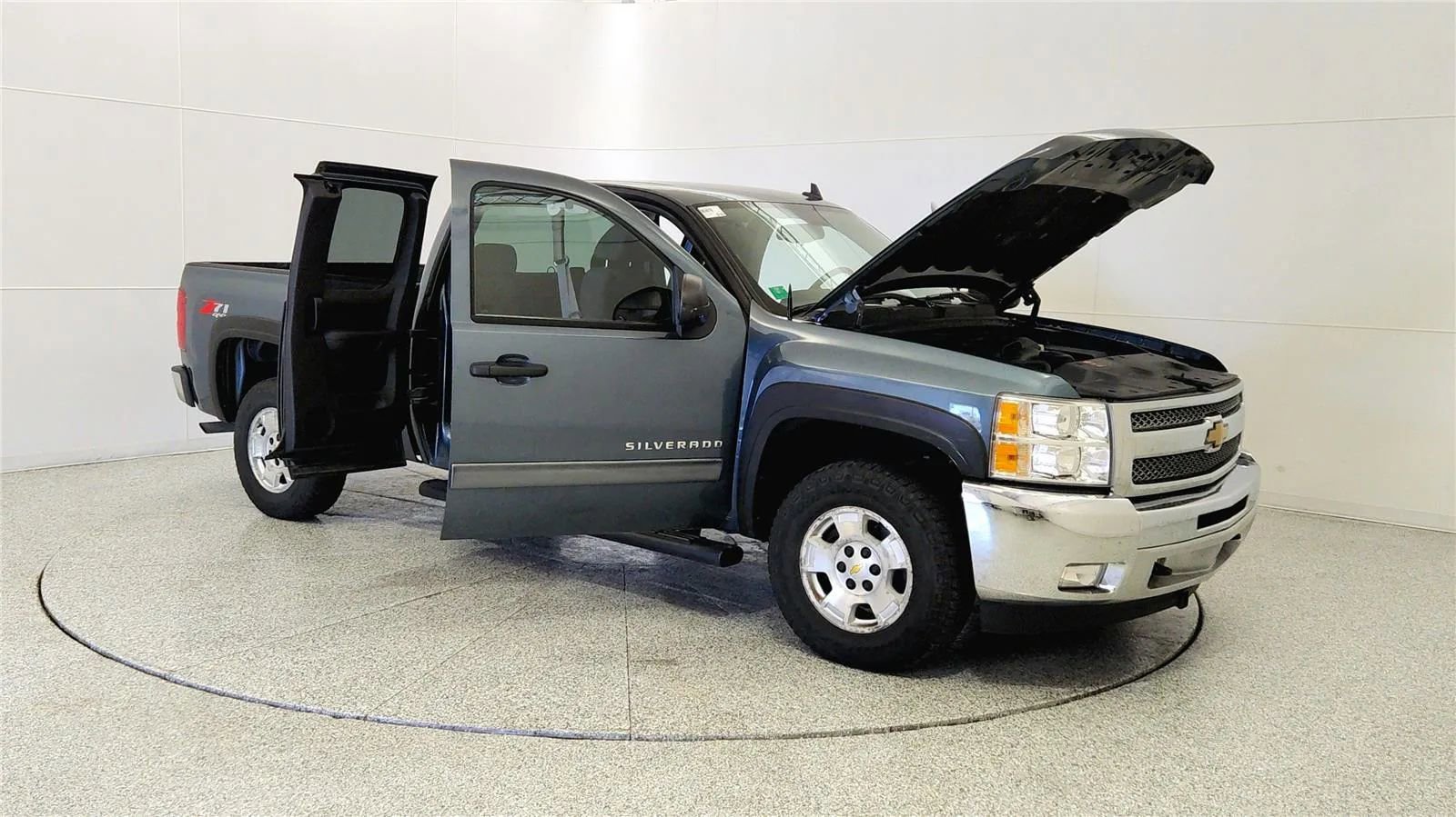 Used 2013 Chevrolet Silverado 1500 LT w/ All-Star Edition AWD/4WD image 9