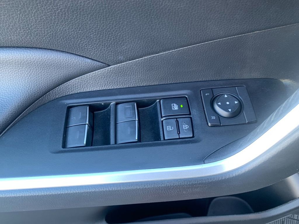 Used 2023 Toyota RAV4 XLE Premium image 13