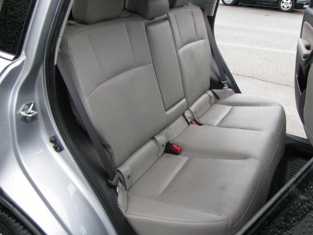 Used 2016 Subaru Forester 2.5i Touring w/ Eyesight & Navigation System AWD/4WD image 16
