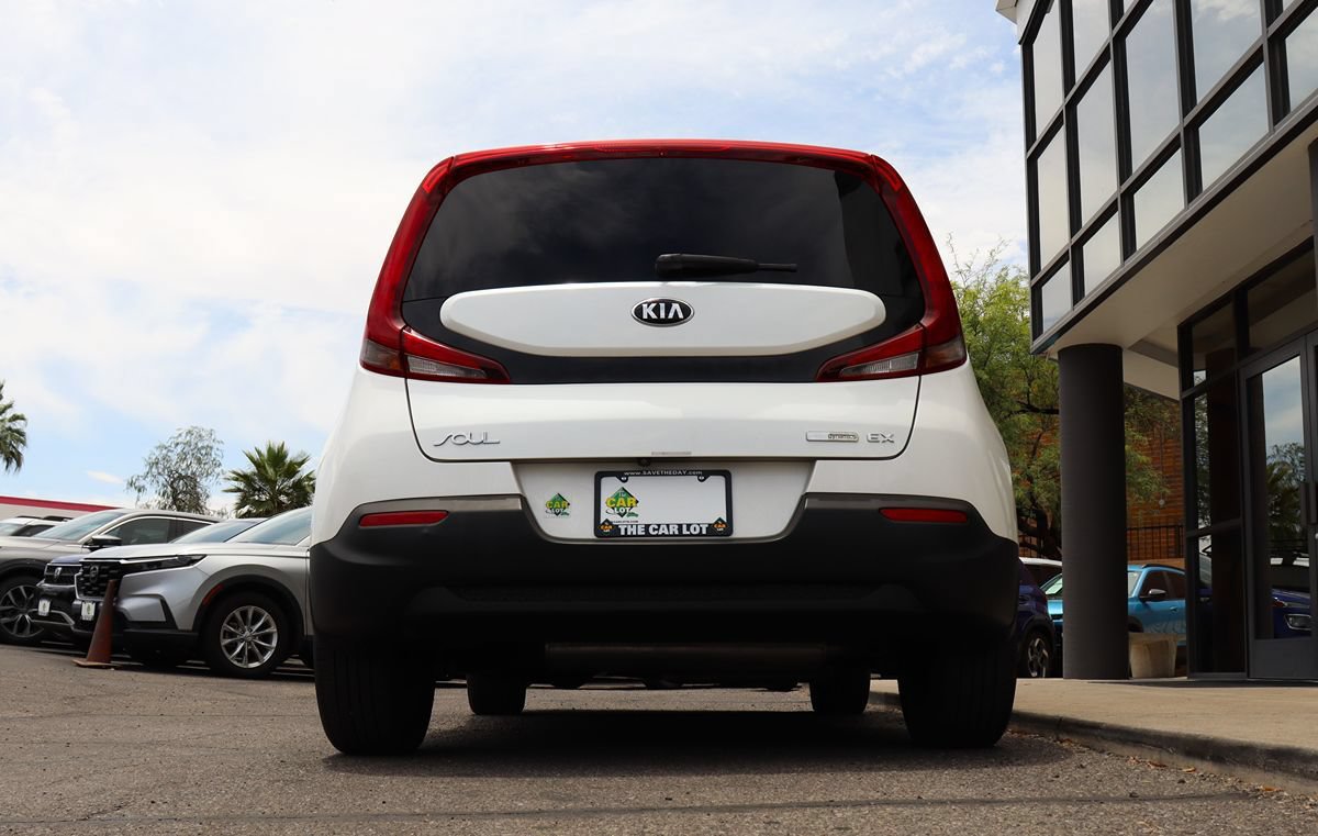 Used 2020 Kia Soul EX FWD image 12