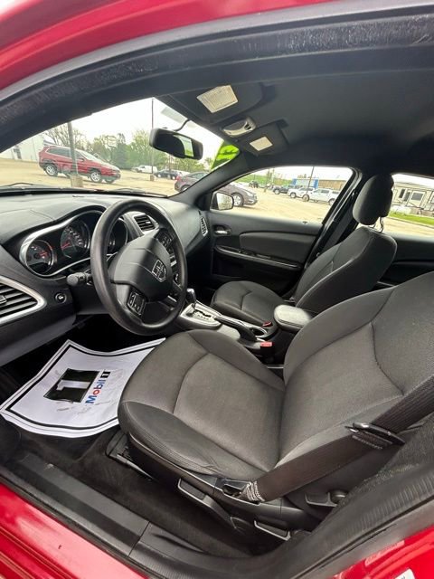Used 2013 Dodge Avenger SE w/ Blacktop Pkg FWD image 8