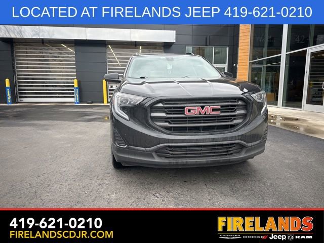 Used 2020 GMC Terrain SLE w/ Driver Convenience Package image 3