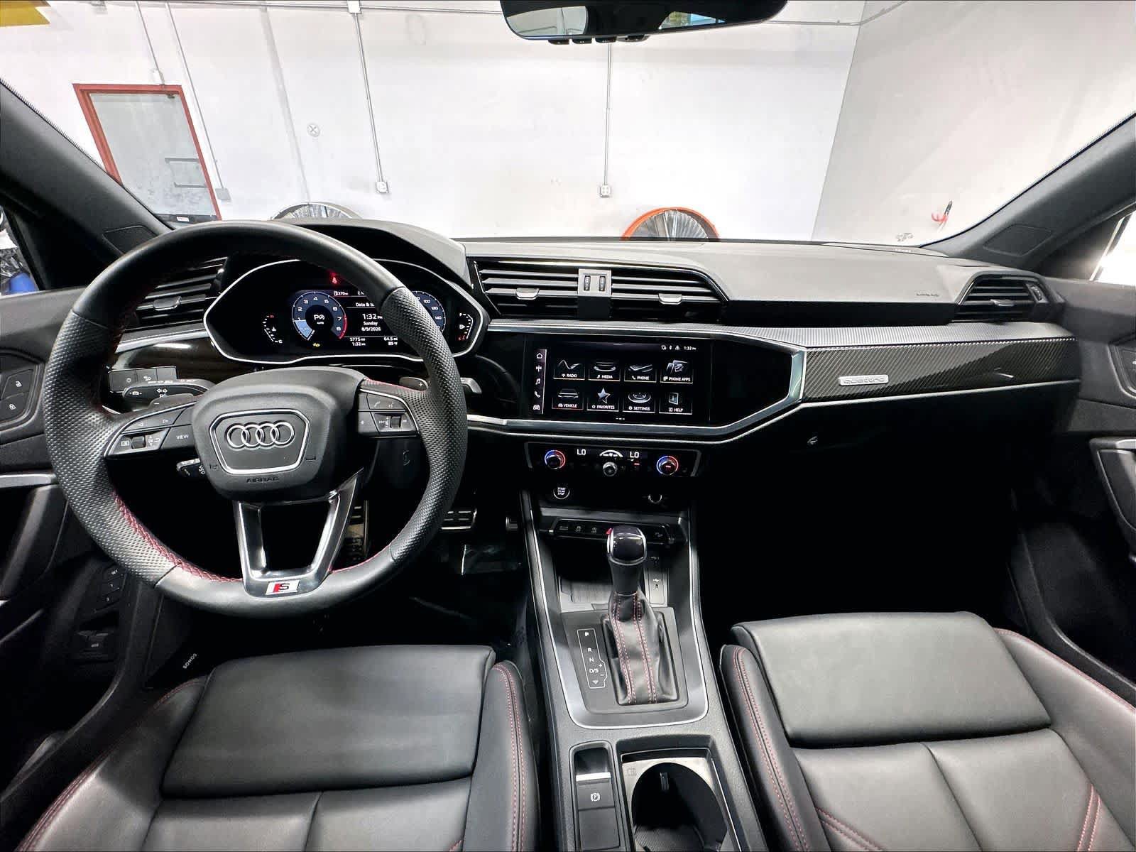 Certified 2025 Audi Q3 2.0T Premium Plus w/ Premium Plus Package AWD/4WD image 16