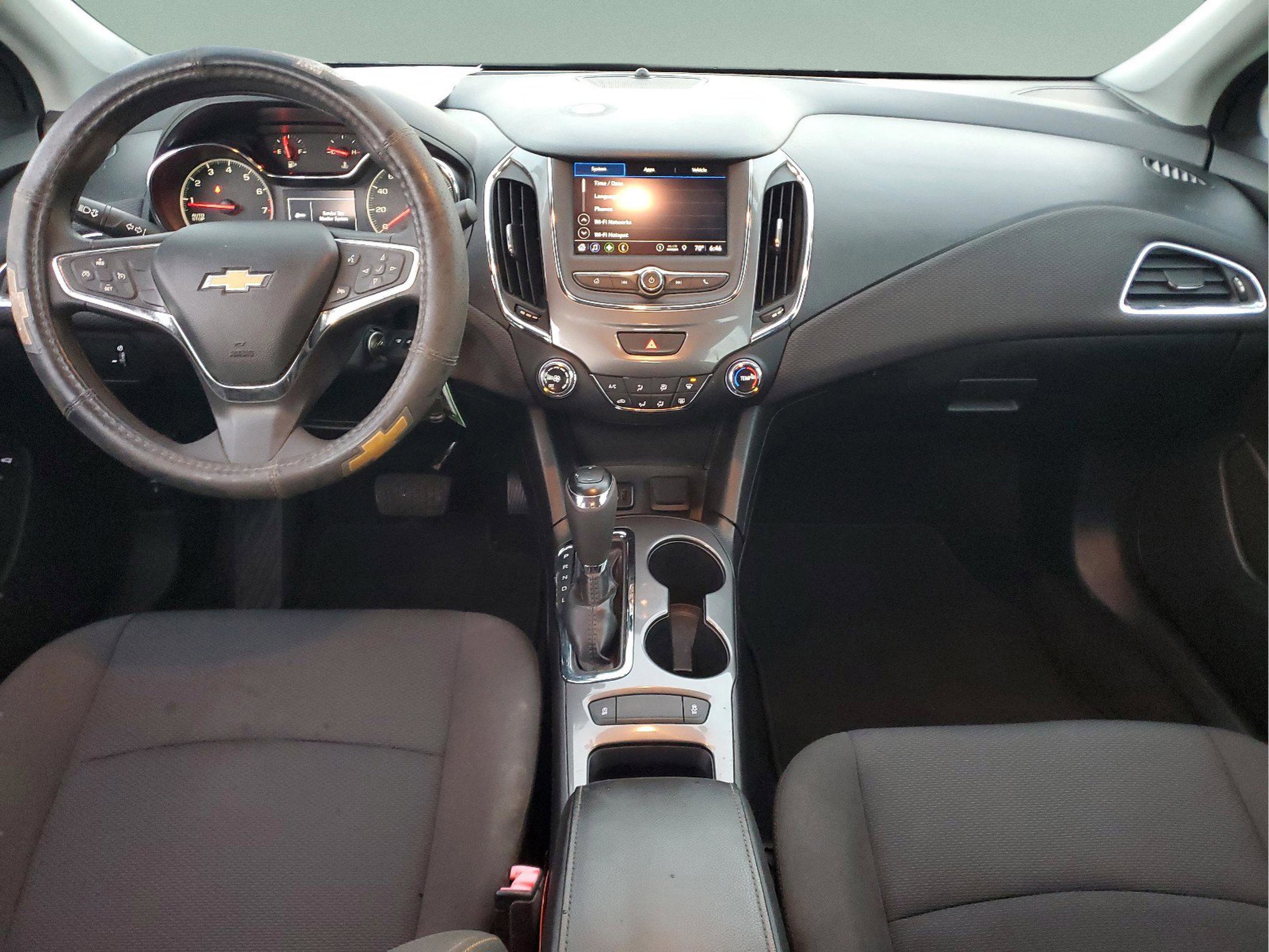 Used 2019 Chevrolet Cruze LS w/ LS Convenience Package image 8