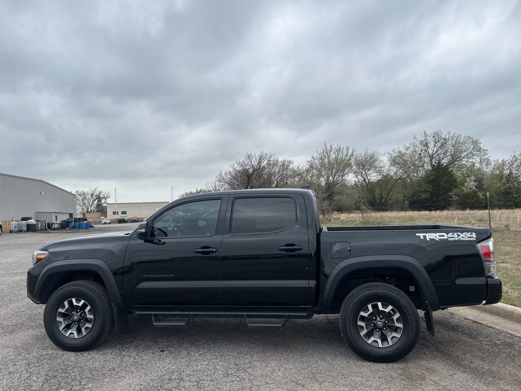 Used 2023 Toyota Tacoma TRD Off-Road w/ Technology Package image 9