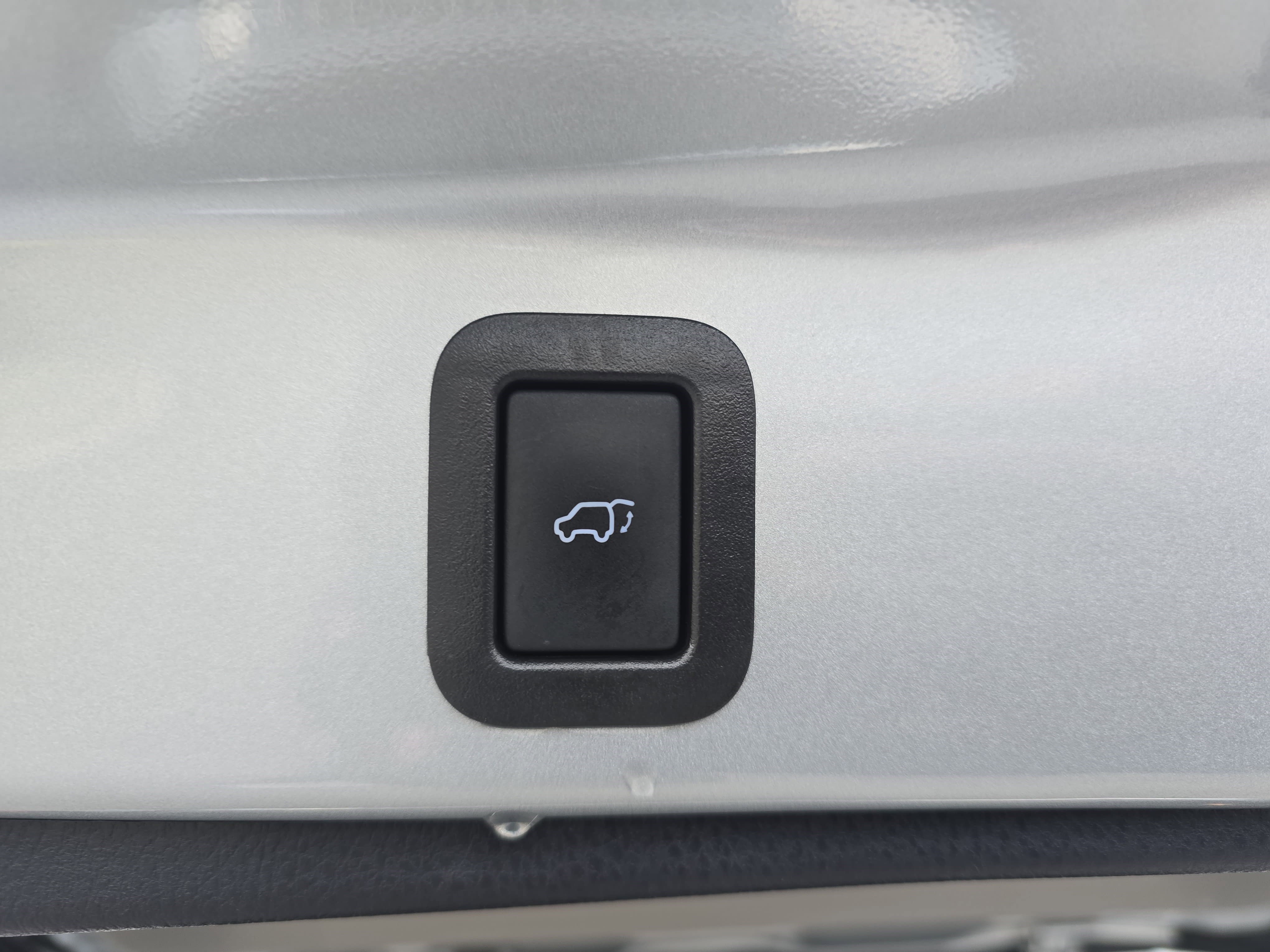 Used 2018 Toyota Highlander XLE image 13