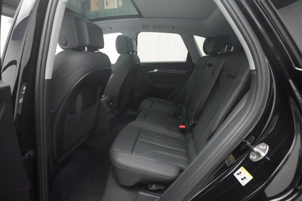 New 2025 Audi Q5 e Premium Plus AWD/4WD image 16