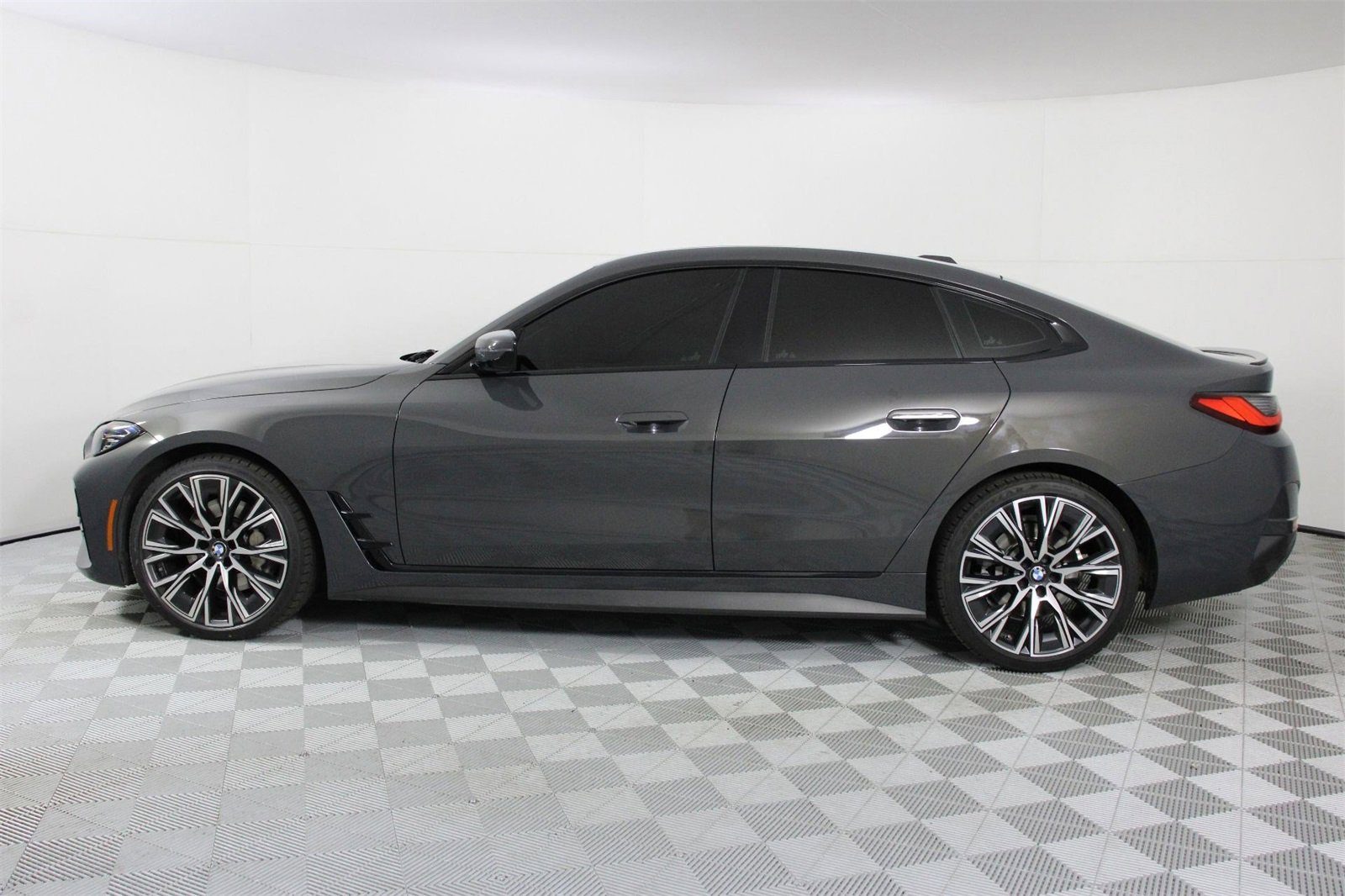 Used 2022 BMW 430i Gran Coupe w/ M Sport Package image 2