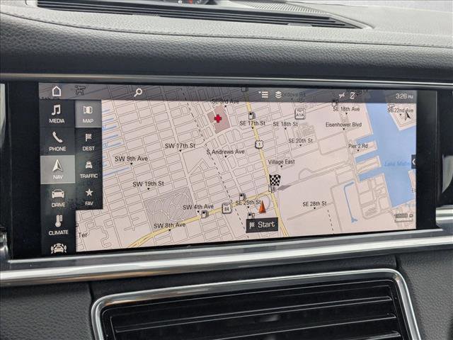 Used 2017 Porsche Panamera image 10