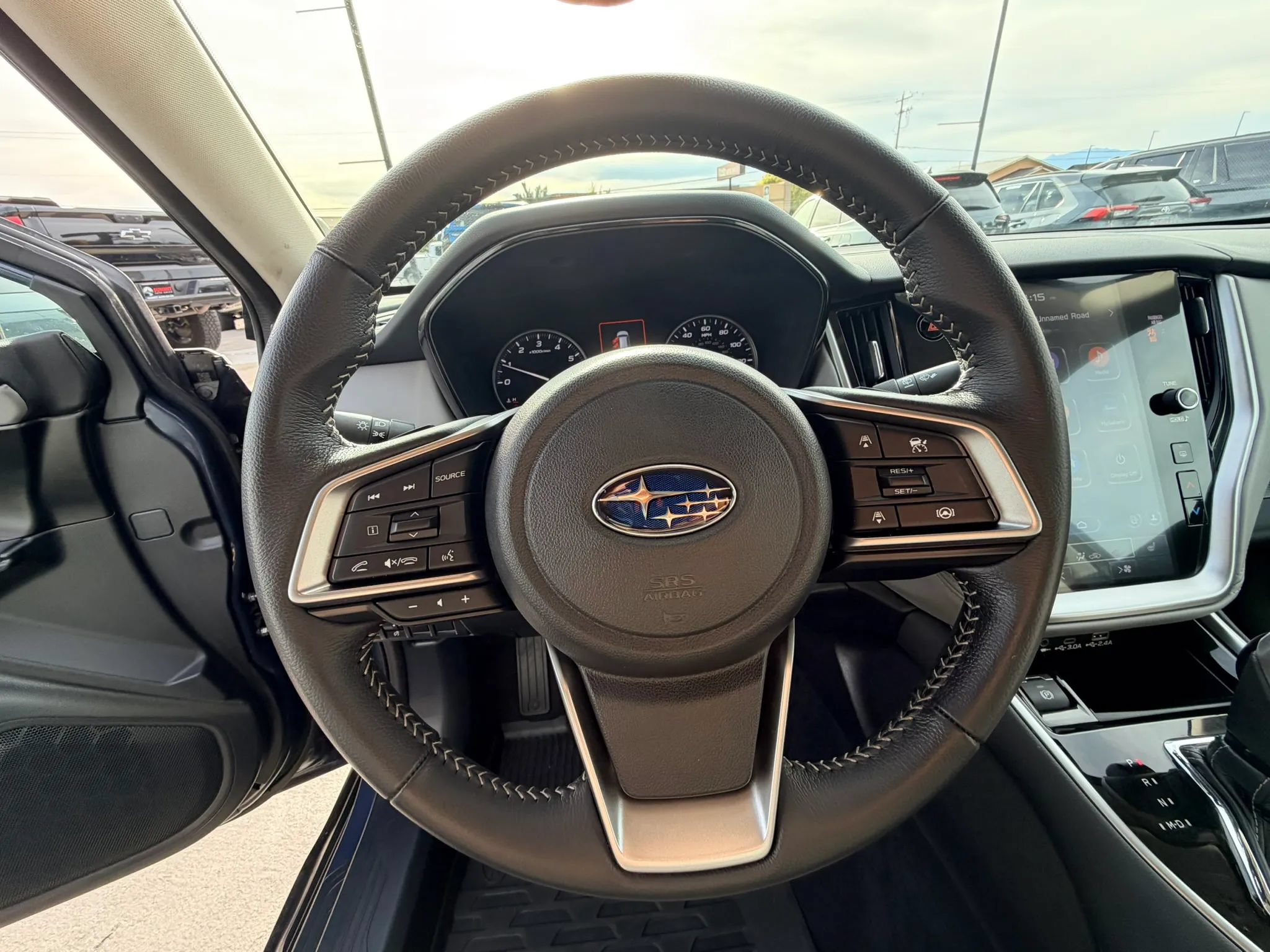 Used 2025 Subaru Outback Premium w/ Popular Package #1A AWD/4WD image 11