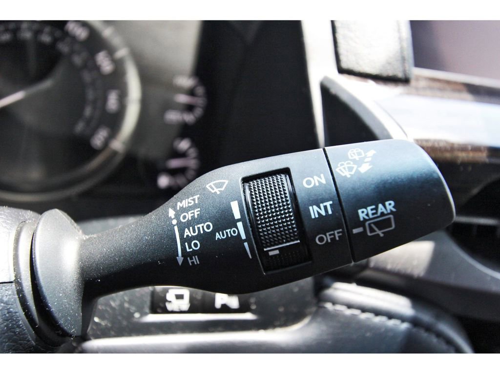 Used 2020 Lexus LX 570 4WD w/ Sport Package image 18