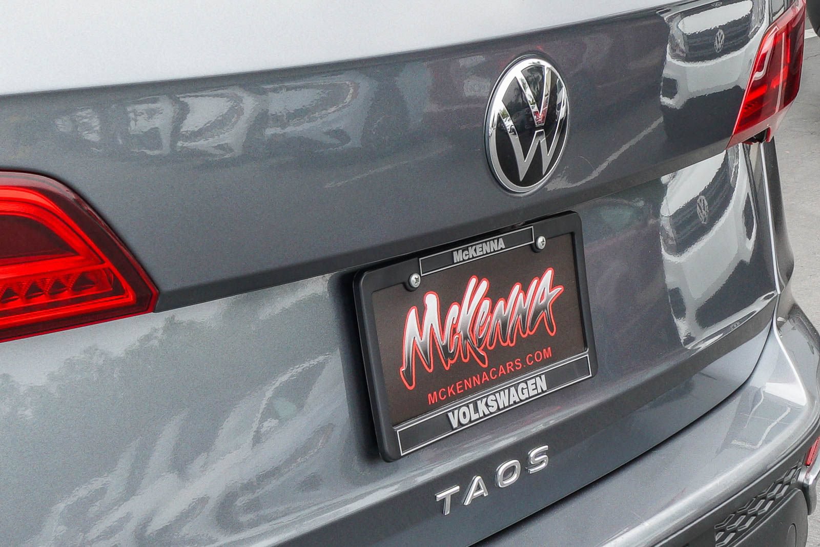 Used 2024 Volkswagen Taos SE FWD image 10