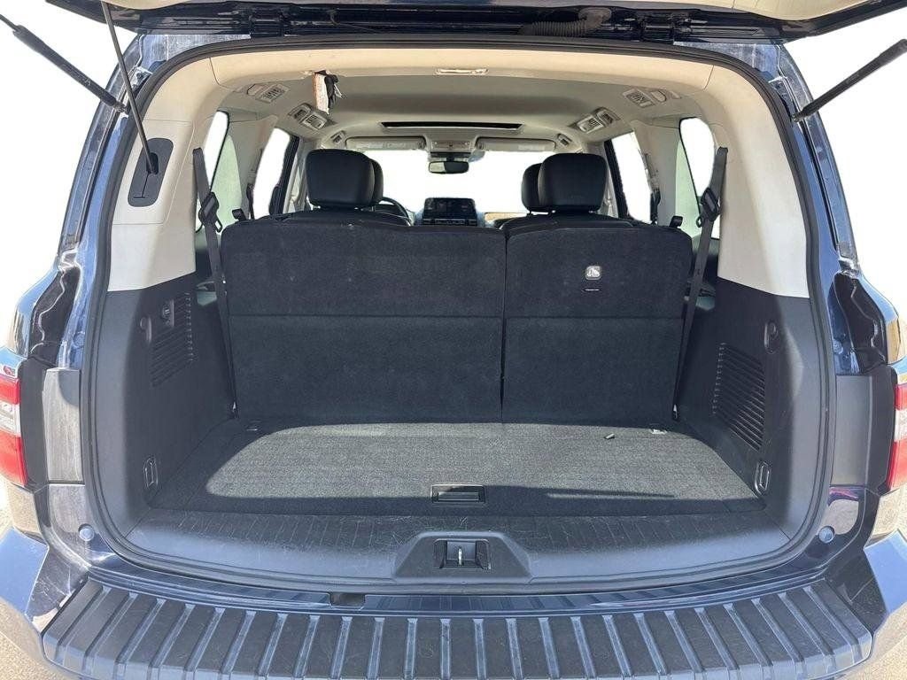 Used 2023 Nissan Armada SL w/ Captain's Chairs Package RWD image 4