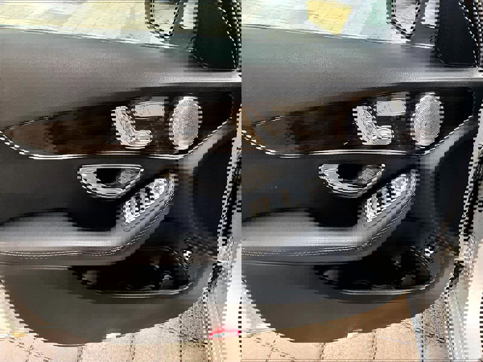 Used 2018 Mercedes-Benz C 300 C 300 image 9