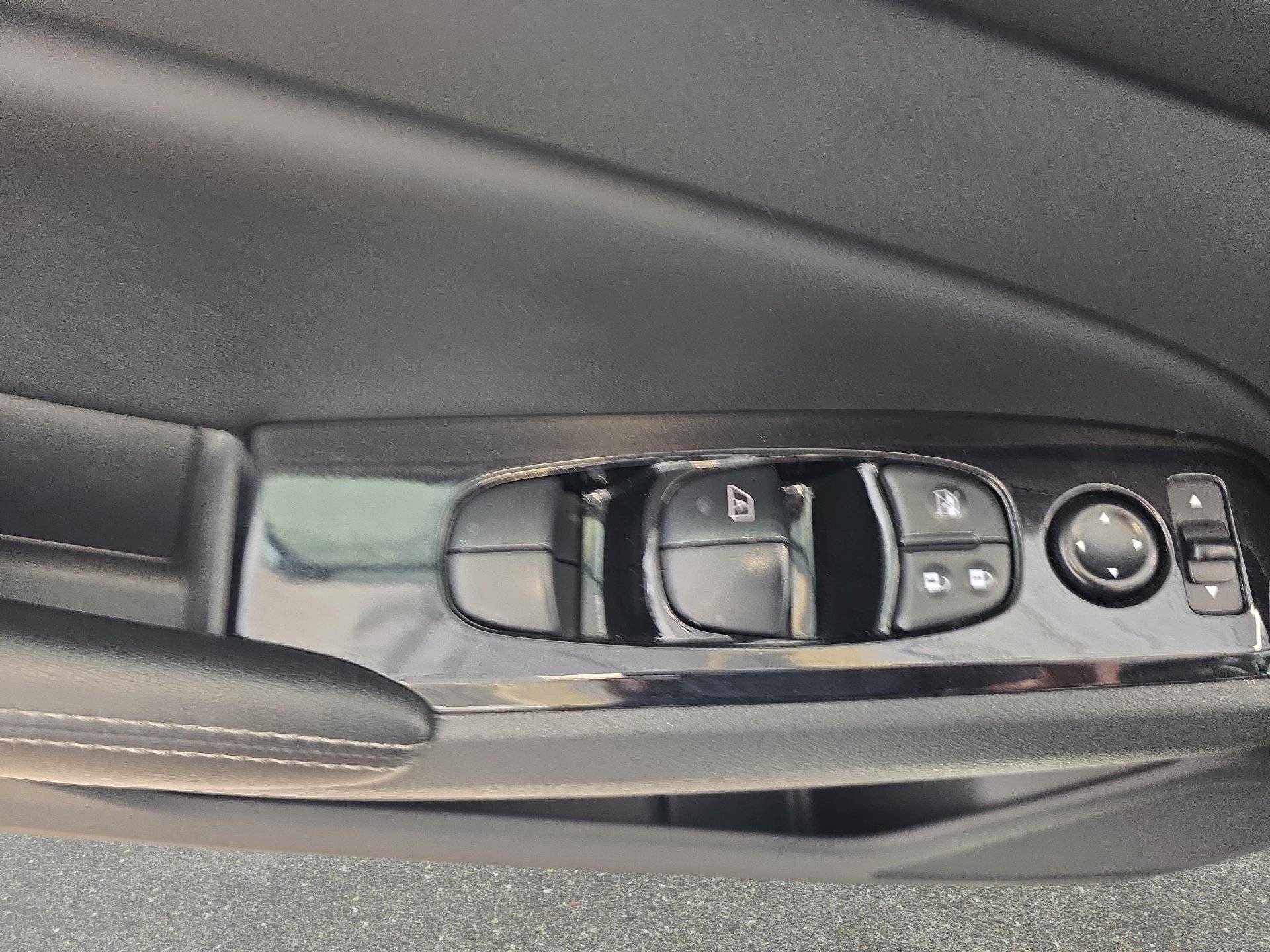 Used 2023 Nissan Altima 2.5 SV FWD image 26