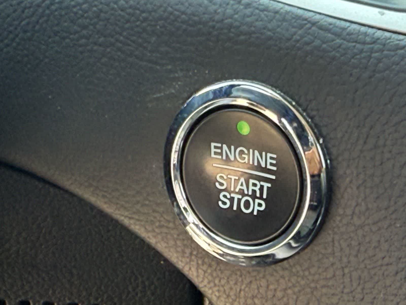 Used 2024 Ford Edge SEL AWD/4WD image 25
