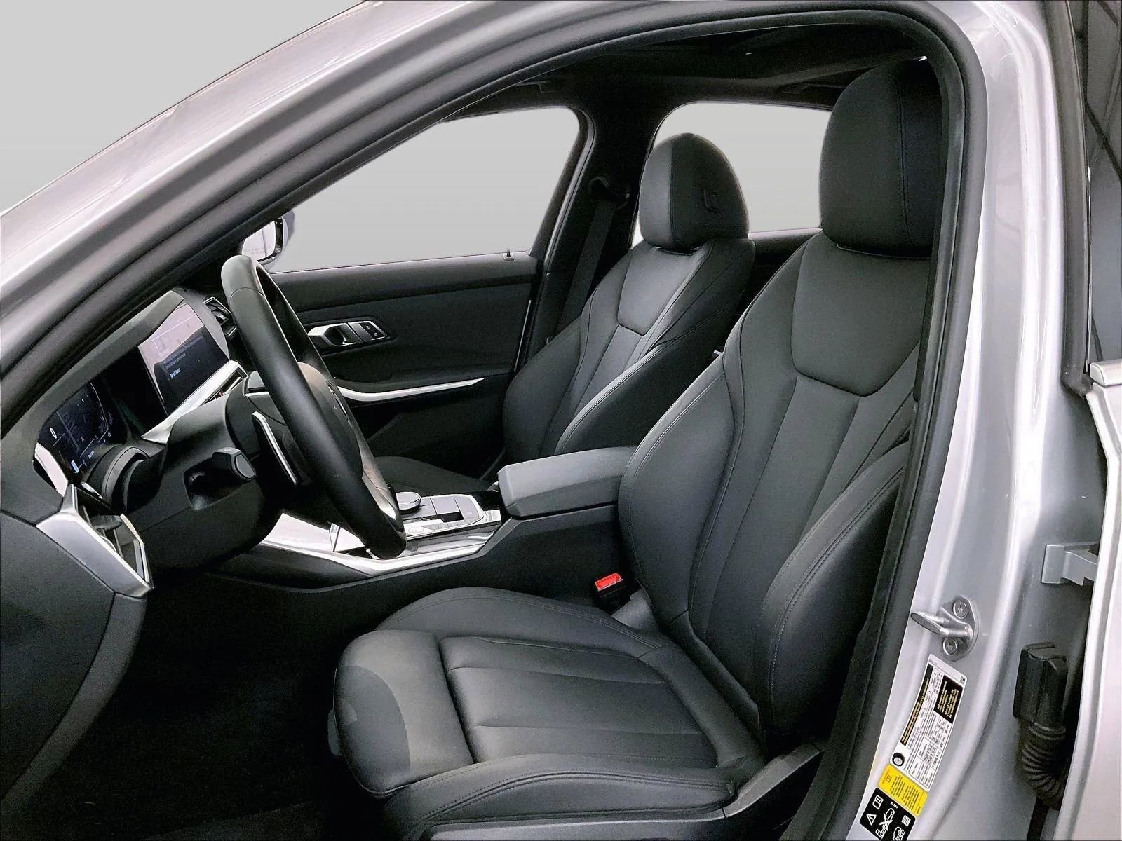 Used 2019 BMW 330i xDrive Sedan w/ Driving Assistance Package image 24