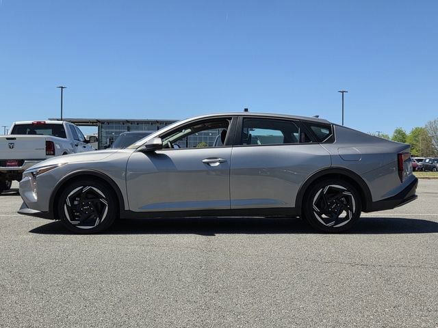 Used 2025 Kia K4 EX image 2