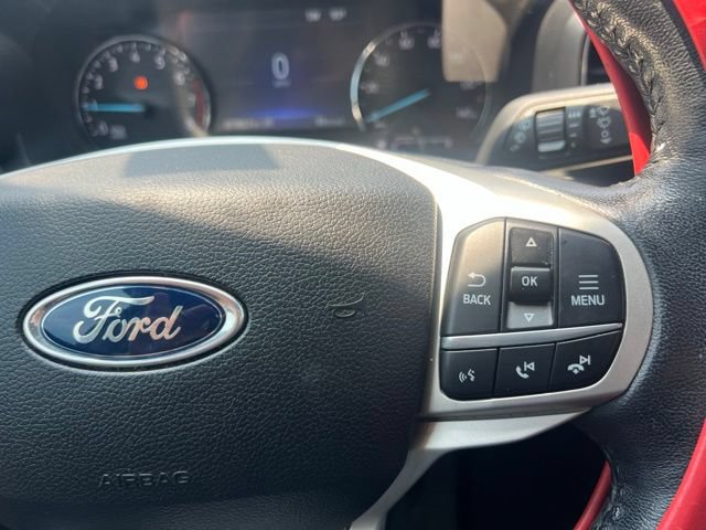 Used 2021 Ford Explorer XLT w/ Equipment Group 202A AWD/4WD image 26