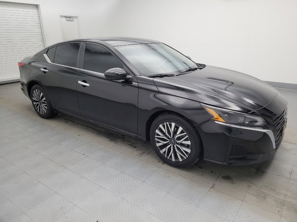 Used 2023 Nissan Altima 2.5 SV image 11