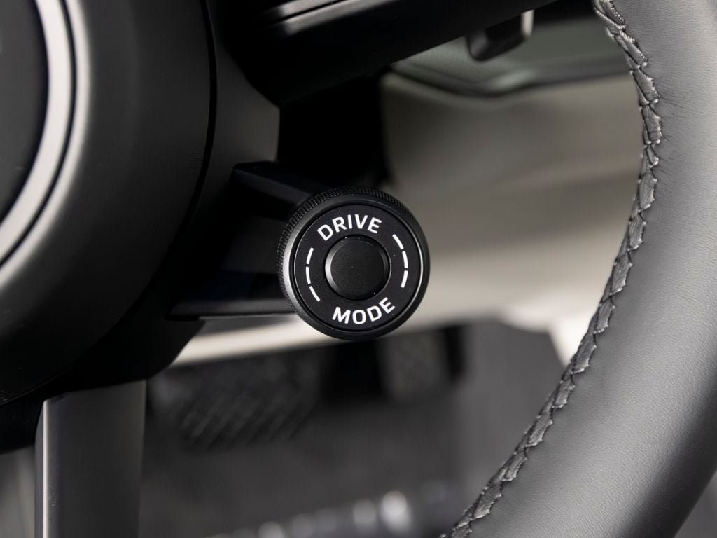 New 2026 Porsche Cayenne Coupe AWD/4WD image 28