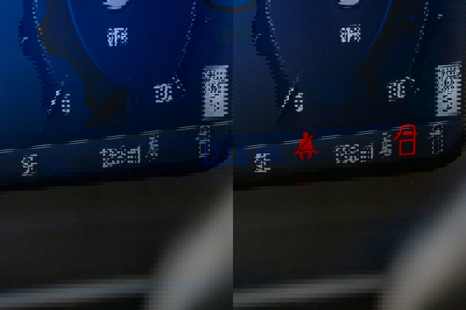 Used 2026 Ford F450 Platinum w/ Platinum Plus Package image 21