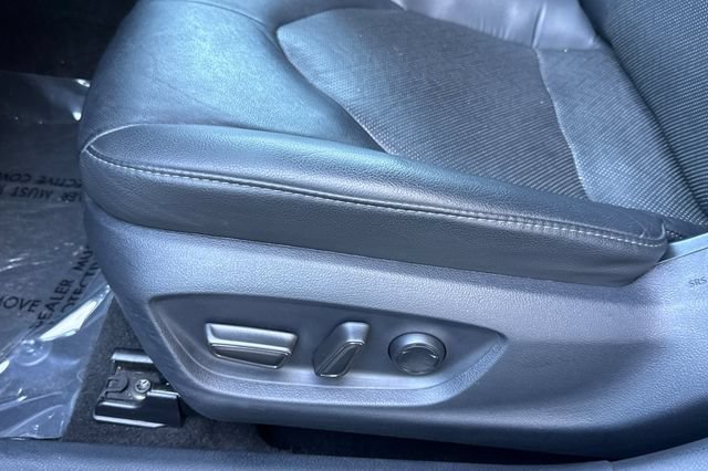 Used 2024 Toyota Camry XLE FWD image 13