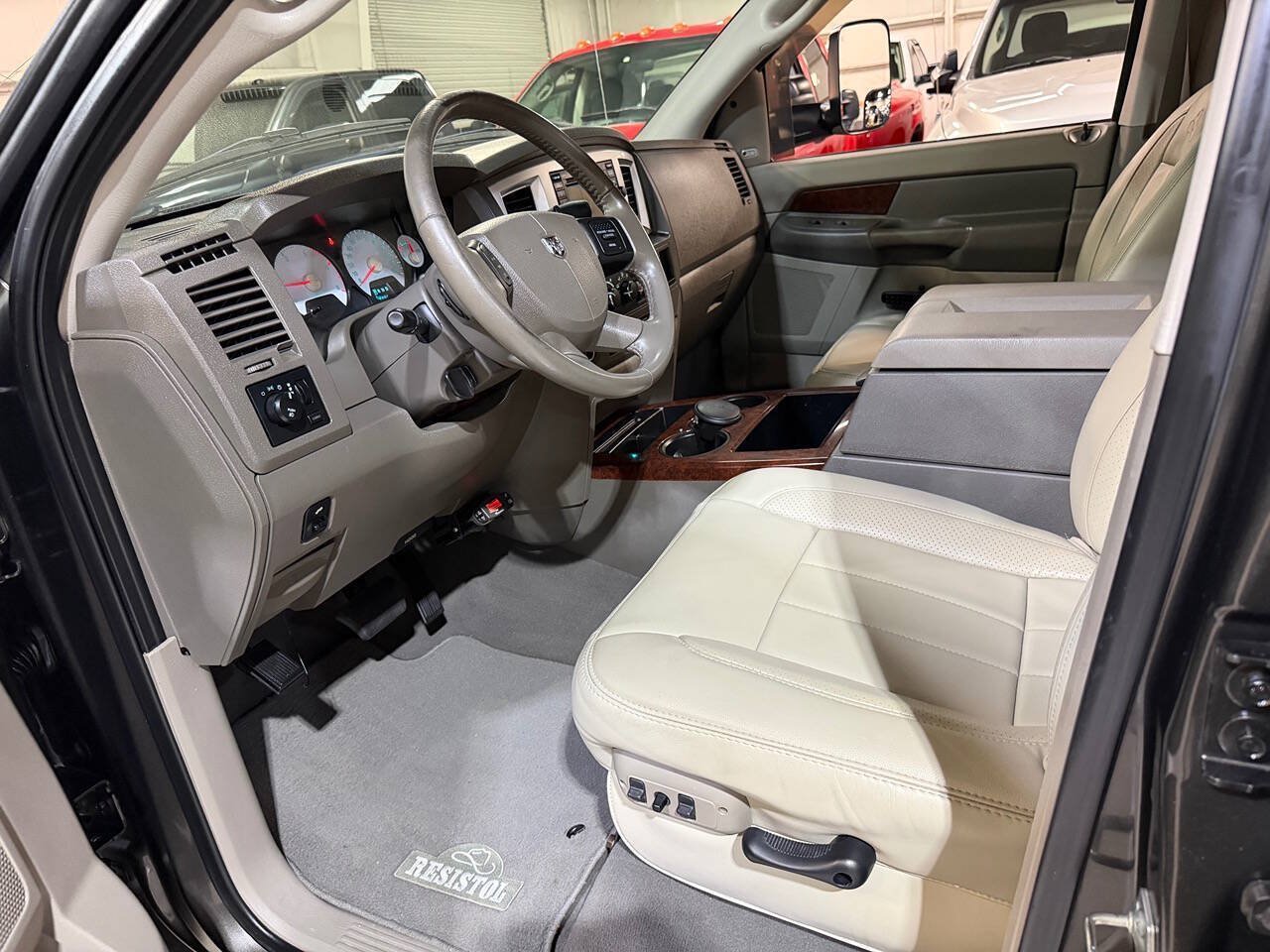 Used 2008 Dodge Ram 3500 Truck Laramie AWD/4WD image 2