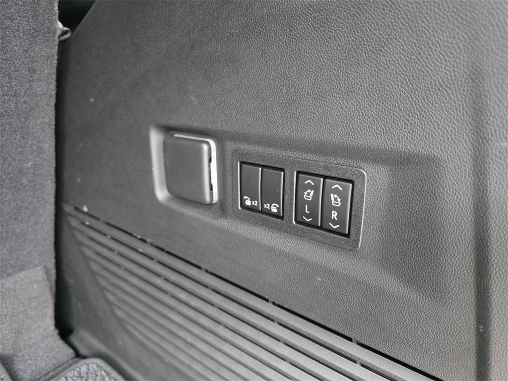 Used 2021 GMC Yukon Denali image 19