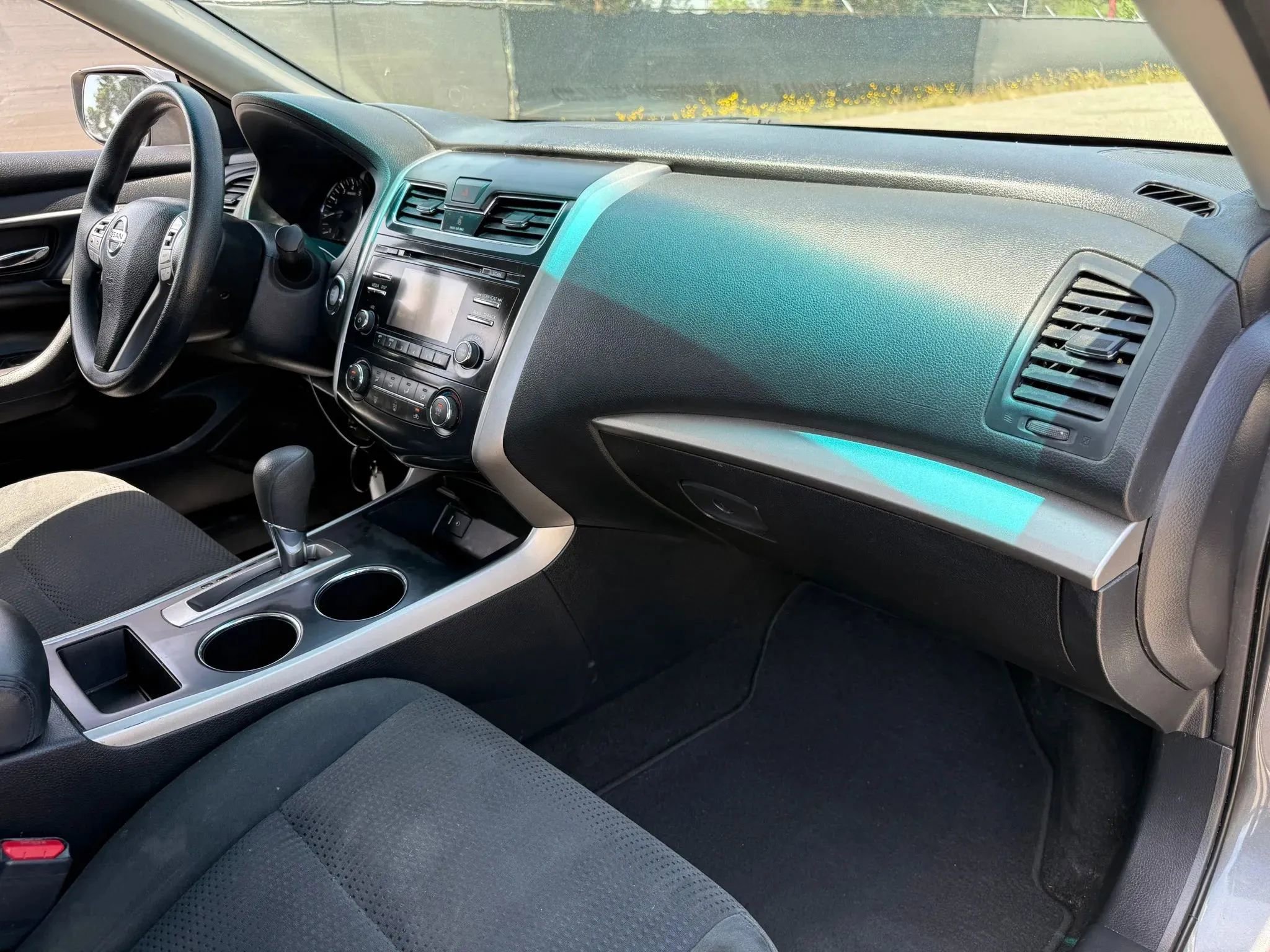 Used 2015 Nissan Altima 2.5 S w/ Special Edition Package FWD image 19
