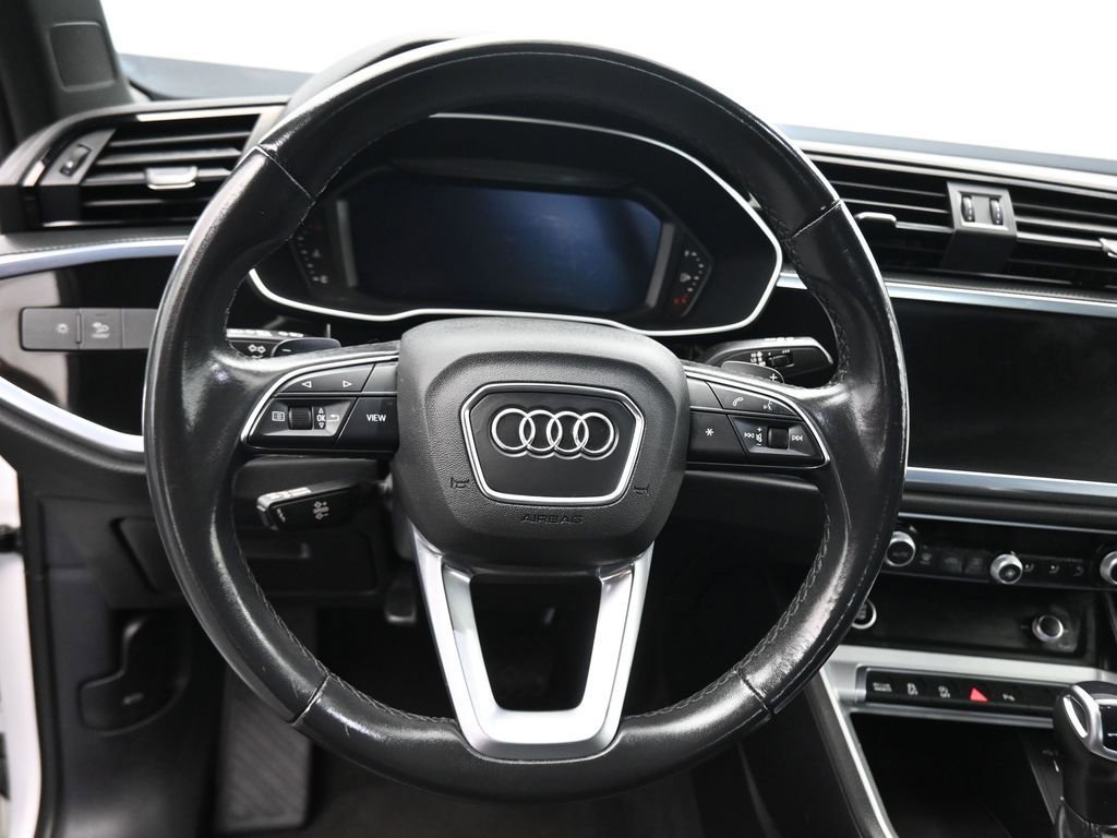Used 2023 Audi Q3 2.0T Premium AWD/4WD image 15