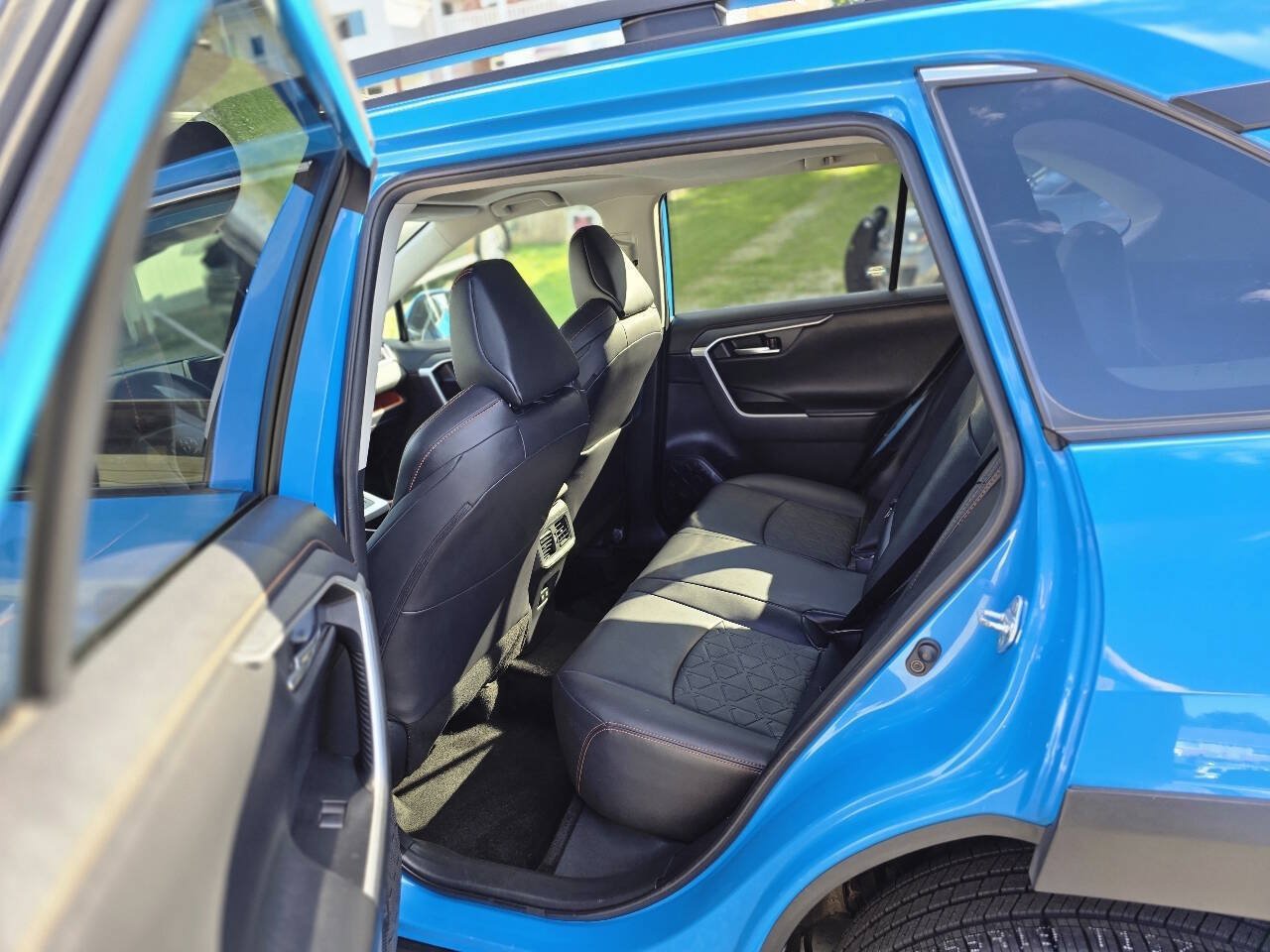 Used 2019 Toyota RAV4 Adventure AWD/4WD image 24