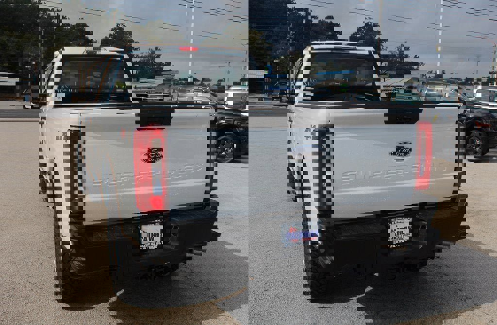 New 2026 Ford F250 XL w/ XL Off-Road Package image 11