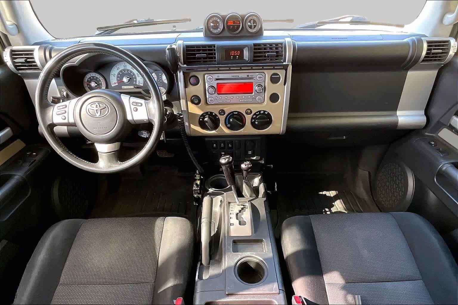 Used 2011 Toyota FJ Cruiser 4WD w/ Upgrade Pkg image 15
