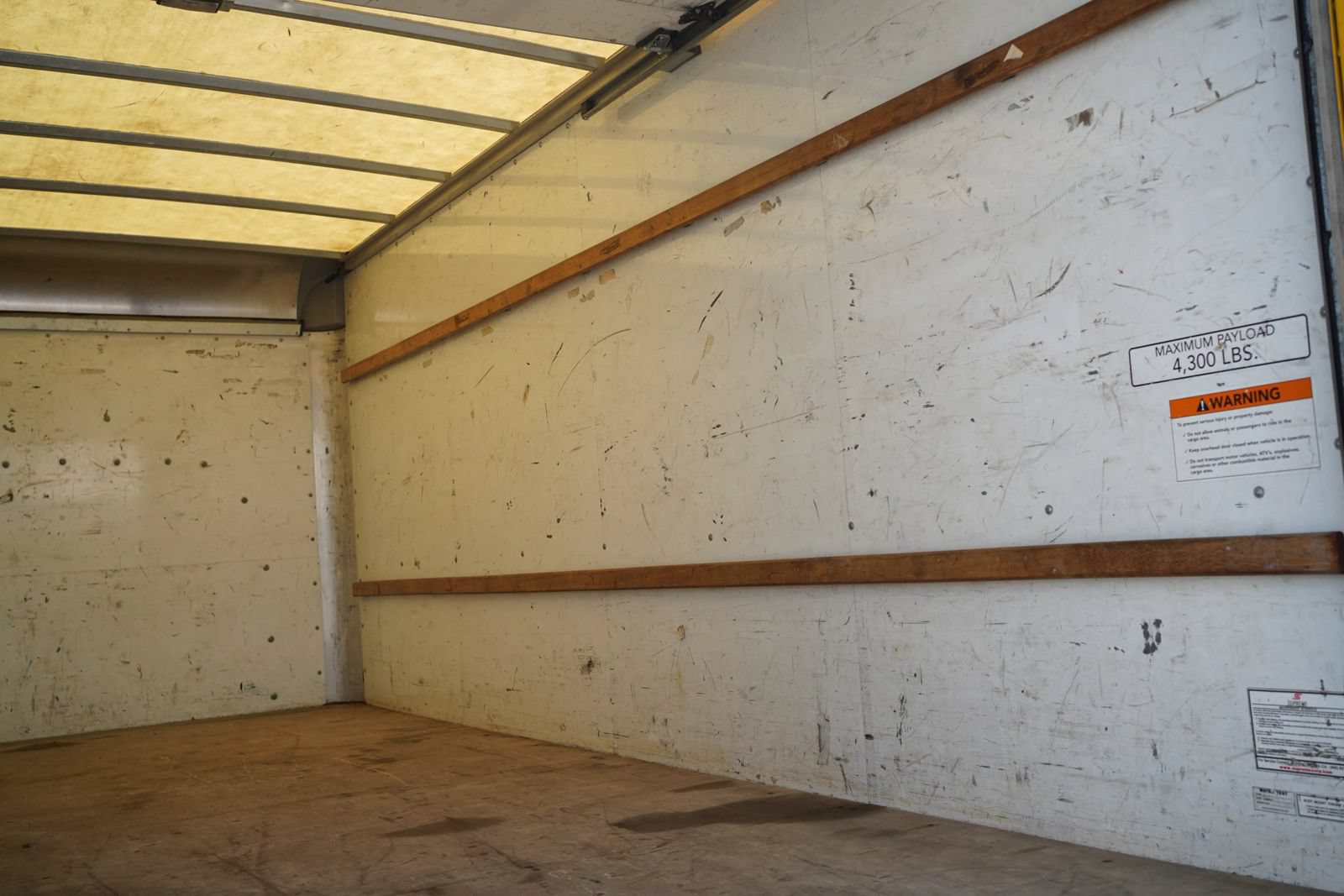 Used 2021 GMC Savana 3500 Extended w/ Power Convenience Package RWD image 13