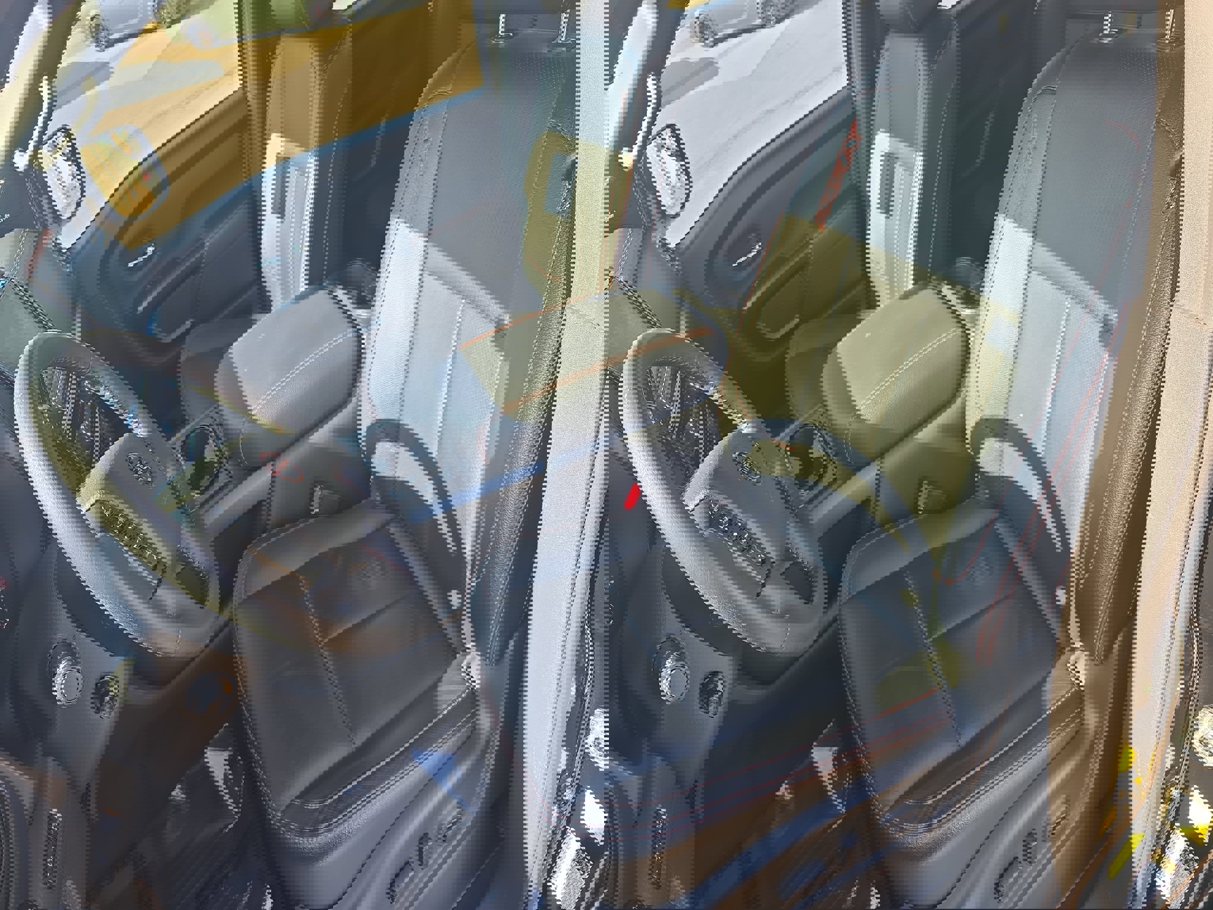 Used 2023 Nissan Titan PRO-4X w/ Pro-4x Convenience Package image 17