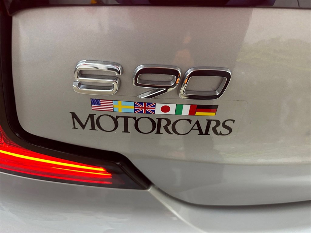 Certified 2024 Volvo S90 T8 Ultimate image 33