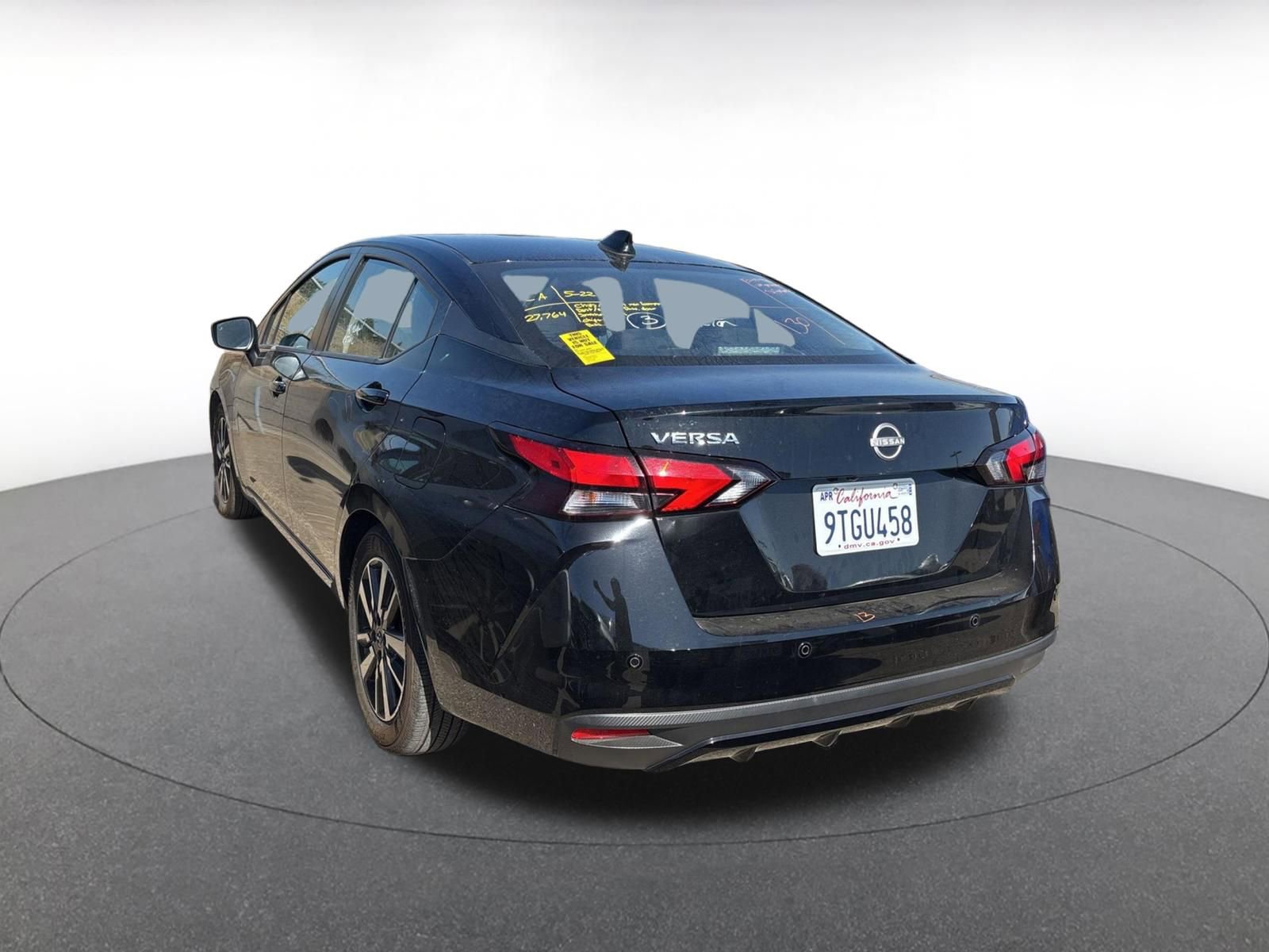 Used 2025 Nissan Versa SV FWD image 5
