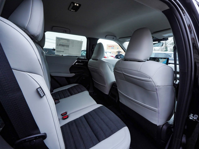 New 2026 Mitsubishi Outlander SE AWD/4WD image 42