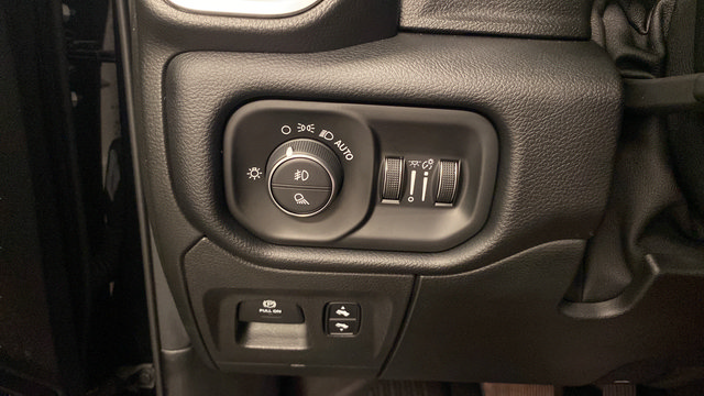 Used 2019 RAM 1500 Big Horn AWD/4WD image 24