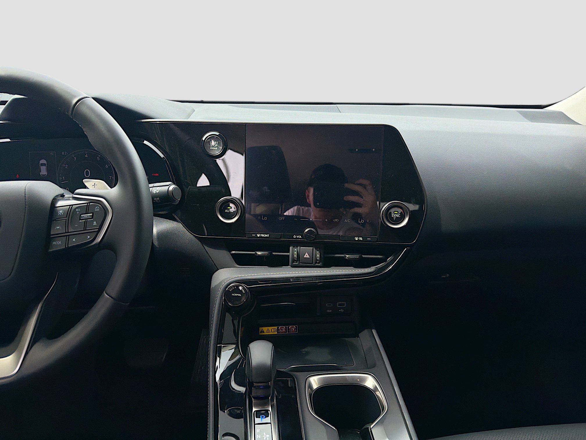 Used 2025 Lexus NX 250 FWD w/ Accessory Package (2T) image 25