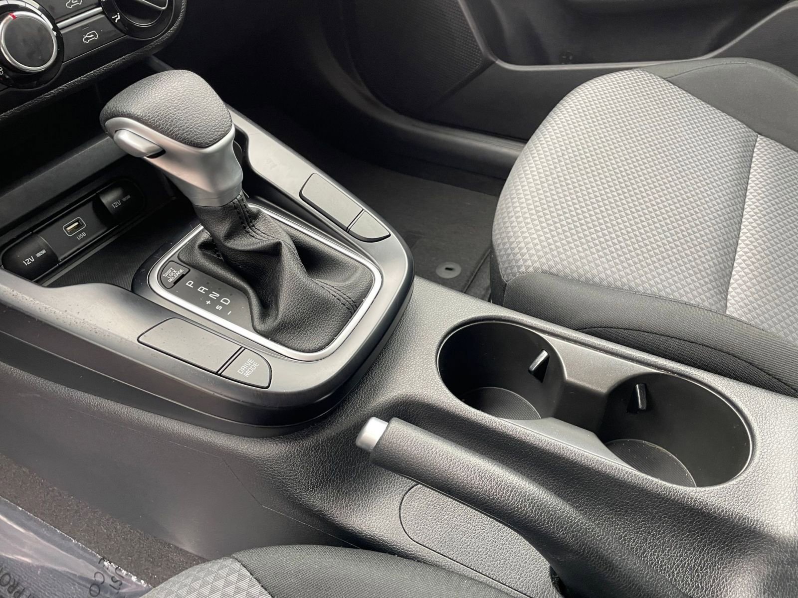 Used 2025 Kia Soul LX w/ LX Technology Package image 39